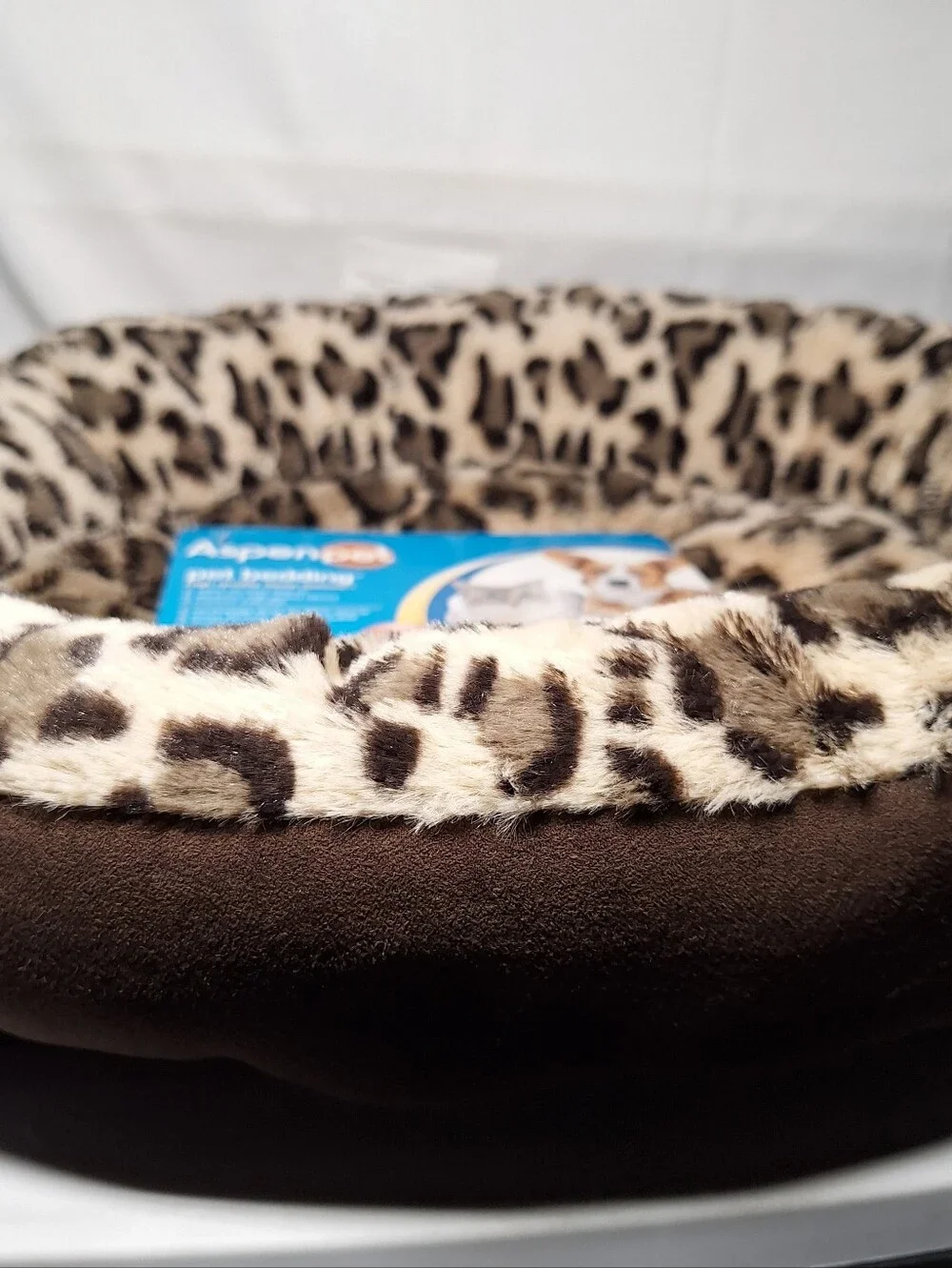 NWT Petmate Aspen Per Pet Bedding, Pet Bed, Leopard Animal Print, 18 inch, Small